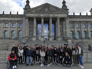 SchülerInnen des MTG Augsburg in Berlin